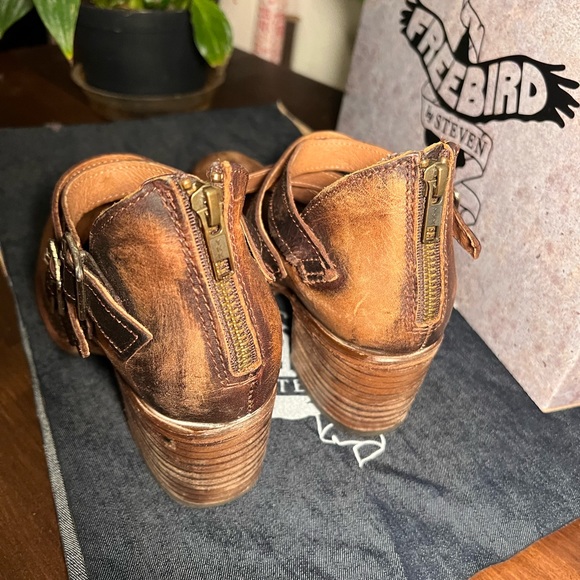 EUC Freebird Dawson in Cognac, size 8 - Picture 5 of 12